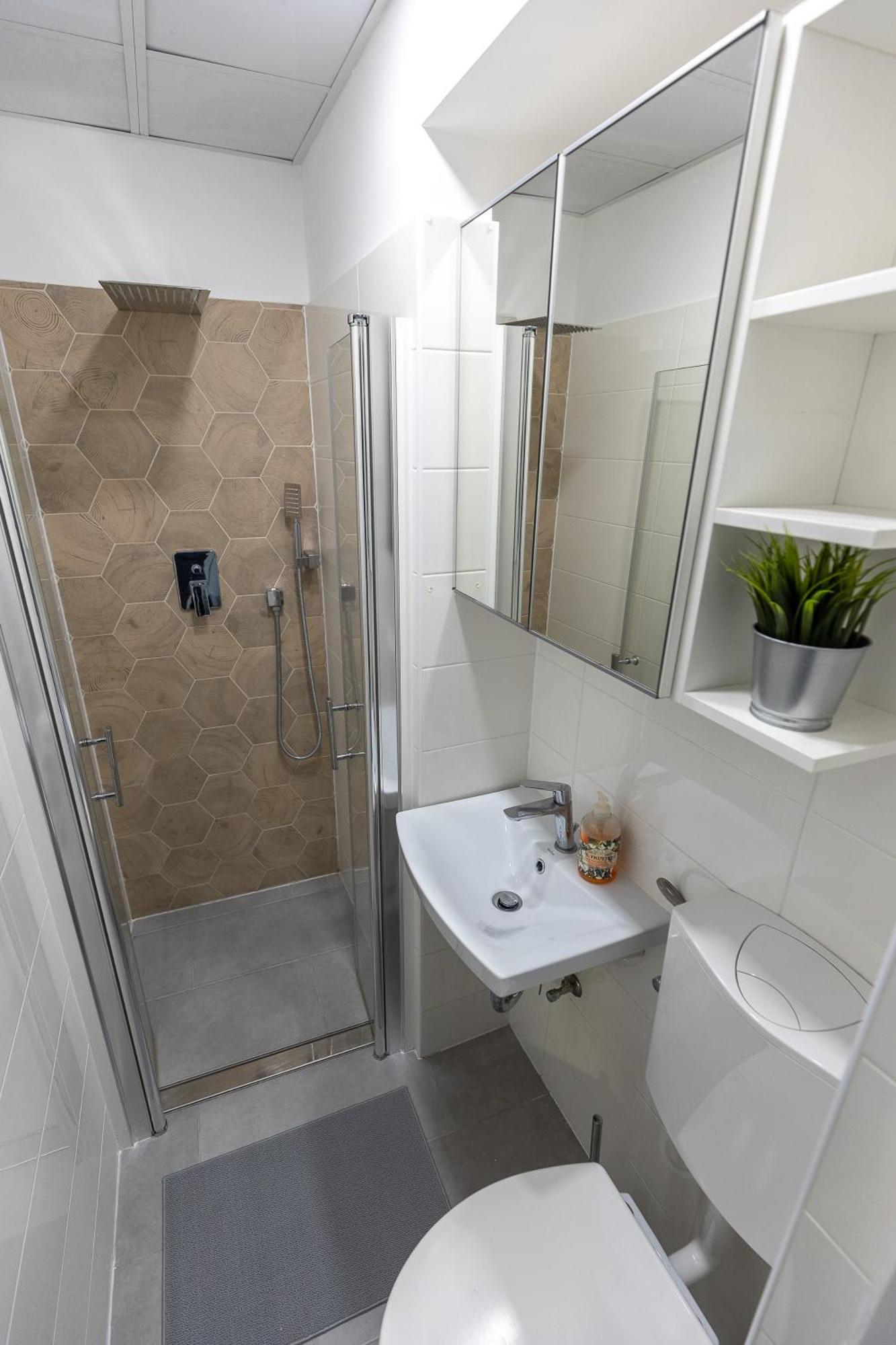 Eighth Wonder Apartment Budapest Bagian luar foto