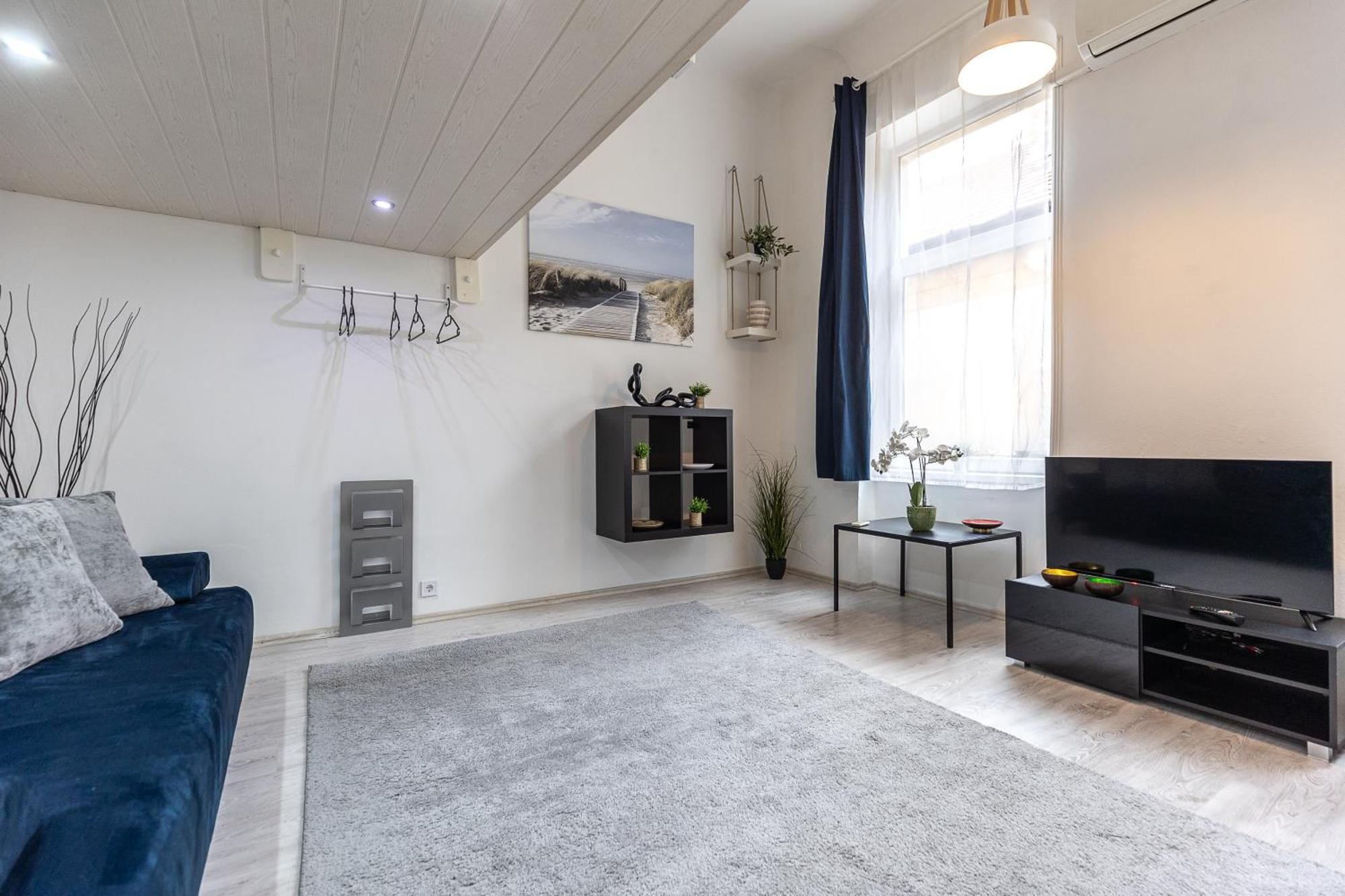 Eighth Wonder Apartment Budapest Bagian luar foto
