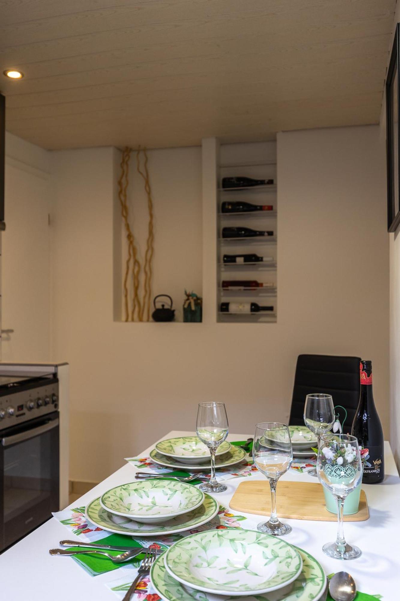 Eighth Wonder Apartment Budapest Bagian luar foto