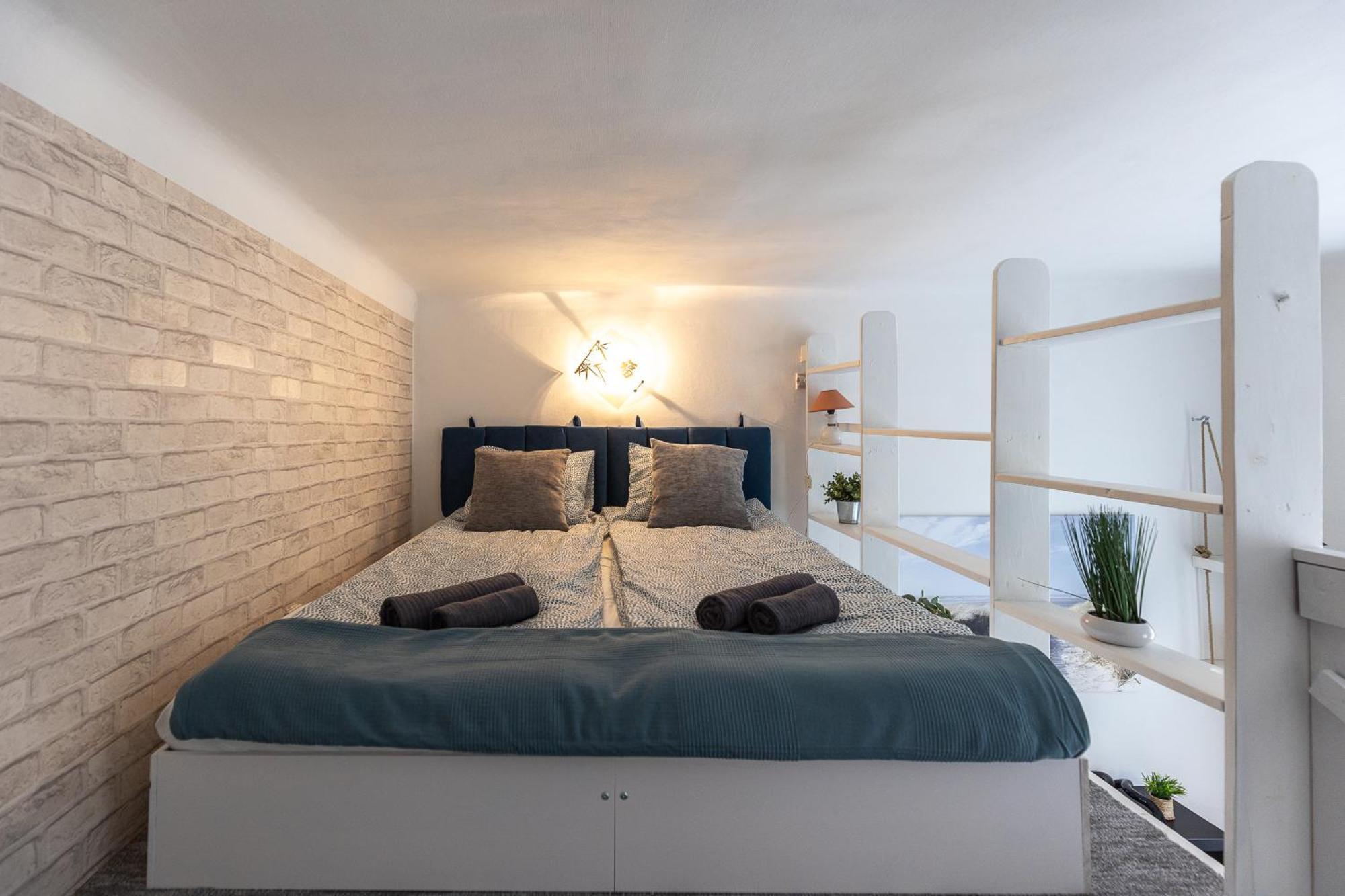 Eighth Wonder Apartment Budapest Bagian luar foto